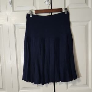 St. John Basics Womens Santana Knit Skirt Size 6 Blue Pleated School Girl Preppy